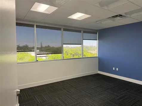 290 NW 165th Street Miami FL 33169