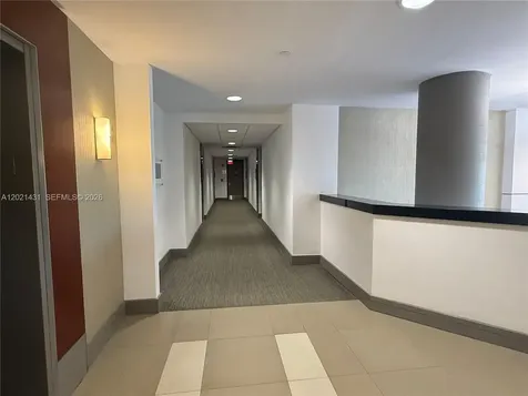 290 NW 165th Street Miami FL 33169