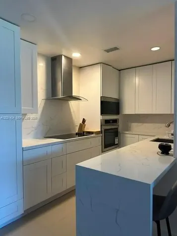 17320 NW 67 Th Place Hialeah FL 33015