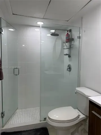 17320 NW 67 Th Place Hialeah FL 33015