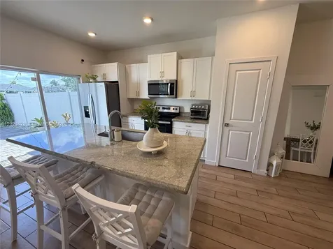 779 SE 18th Street Homestead FL 33034
