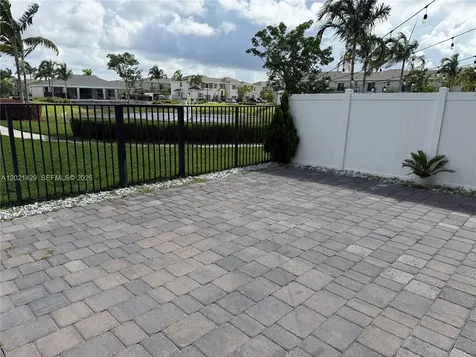 779 SE 18th Street Homestead FL 33034