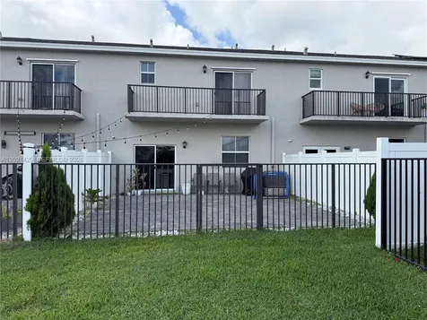779 SE 18th Street Homestead FL 33034