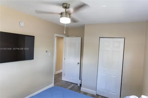 250 NW 14th Way Dania Beach FL 33004
