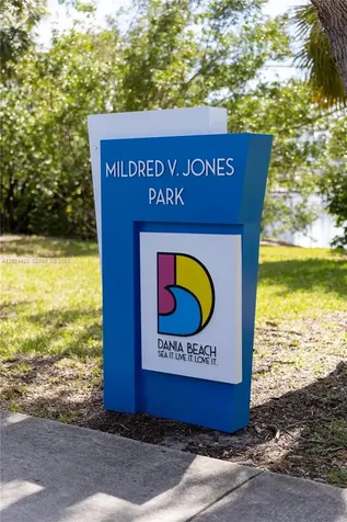 250 NW 14th Way Dania Beach FL 33004