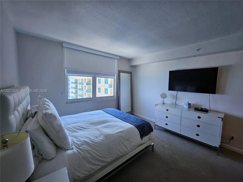 2501 S Ocean Drive Hollywood FL 33019