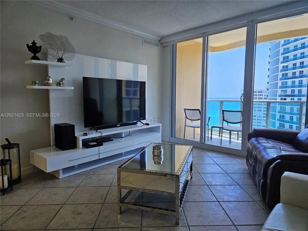 2501 S Ocean Drive Hollywood FL 33019