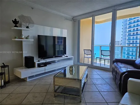 2501 S Ocean Drive Hollywood FL 33019