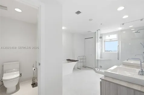 17301 Biscayne Boulevard North Miami Beach FL 33160