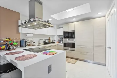 17301 Biscayne Boulevard North Miami Beach FL 33160