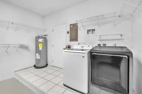 800 Sorrento Drive Weston FL 33326