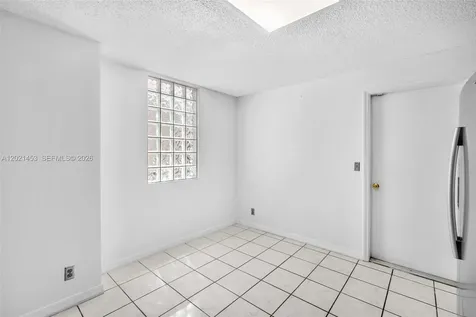 800 Sorrento Drive Weston FL 33326