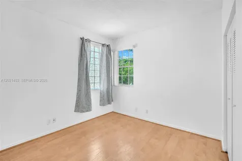 800 Sorrento Drive Weston FL 33326