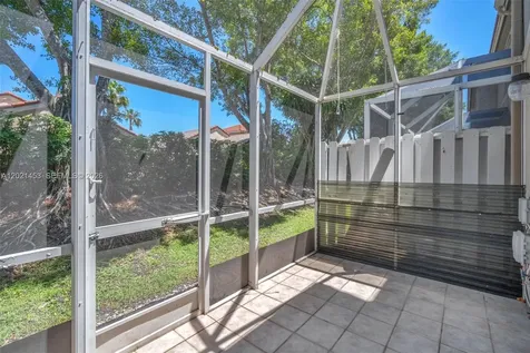 800 Sorrento Drive Weston FL 33326