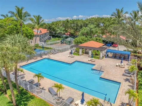 800 Sorrento Drive Weston FL 33326
