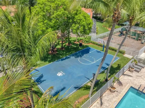 800 Sorrento Drive Weston FL 33326