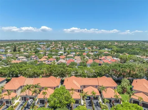 800 Sorrento Drive Weston FL 33326