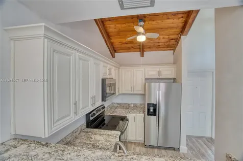 8015 SW 21st Court Davie FL 33324