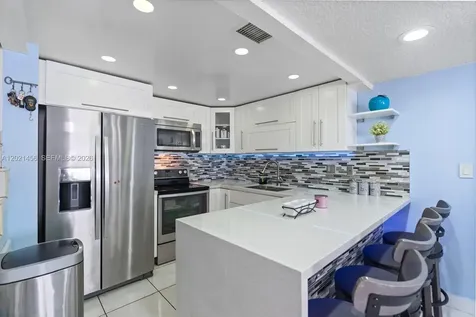 11860 SW 18th Terrace Miami FL 33175