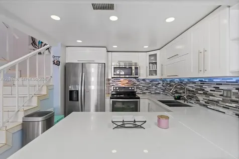 11860 SW 18th Terrace Miami FL 33175