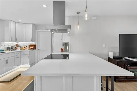 164 NE 30th Street Wilton Manors FL 33334