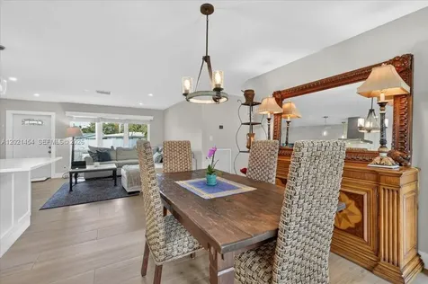 164 NE 30th Street Wilton Manors FL 33334
