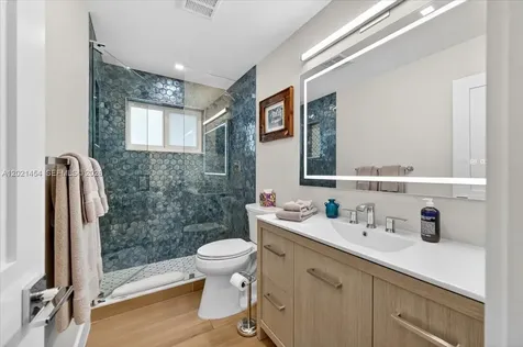 164 NE 30th Street Wilton Manors FL 33334