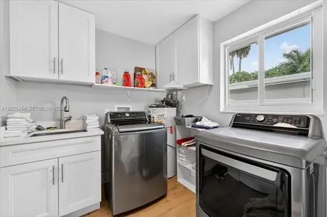 164 NE 30th Street Wilton Manors FL 33334