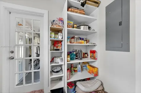 164 NE 30th Street Wilton Manors FL 33334