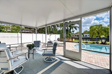 164 NE 30th Street Wilton Manors FL 33334