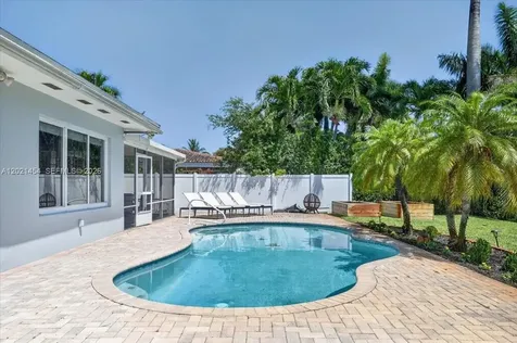 164 NE 30th Street Wilton Manors FL 33334