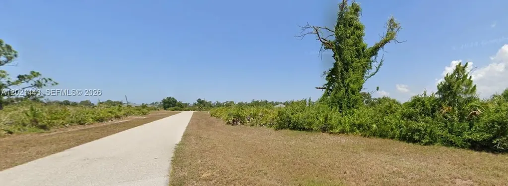 12 Trim Other City - In The State Of Florida FL 33946