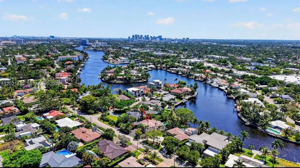 2433 Middle River Drive Fort Lauderdale FL 33305