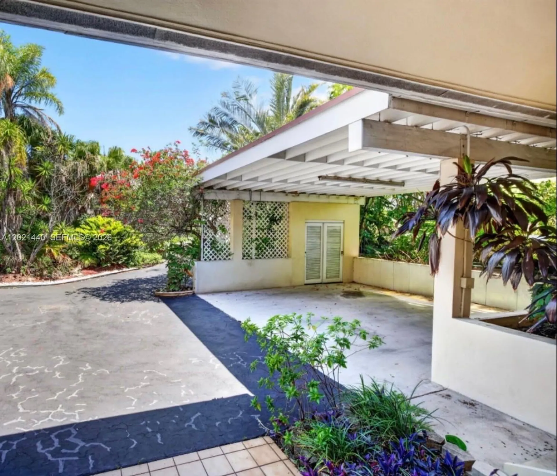 2433 Middle River Drive Fort Lauderdale FL 33305