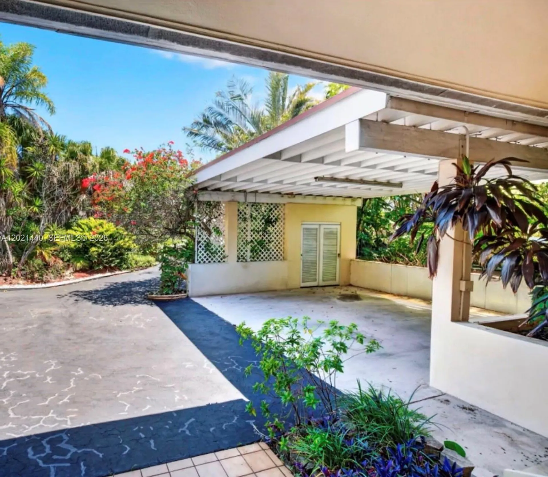 2433 Middle River Drive Fort Lauderdale FL 33305