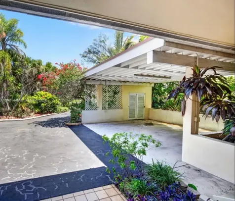 2433 Middle River Drive Fort Lauderdale FL 33305