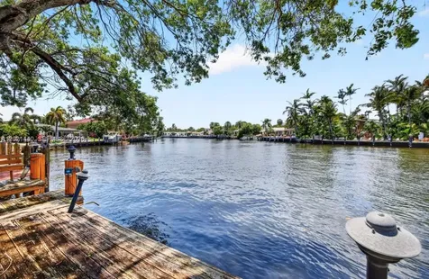 2433 Middle River Drive Fort Lauderdale FL 33305