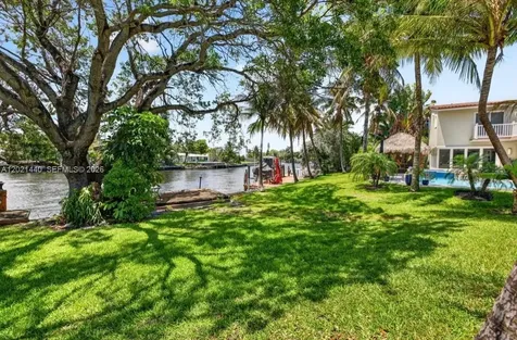 2433 Middle River Drive Fort Lauderdale FL 33305