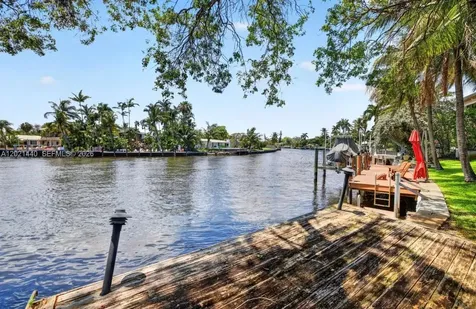 2433 Middle River Drive Fort Lauderdale FL 33305