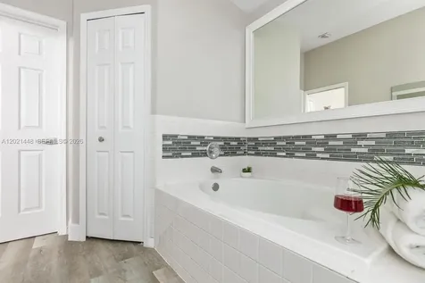 5608 Mandarin Davenport FL 33986