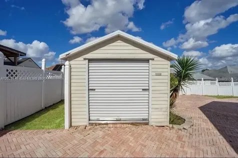5608 Mandarin Davenport FL 33986
