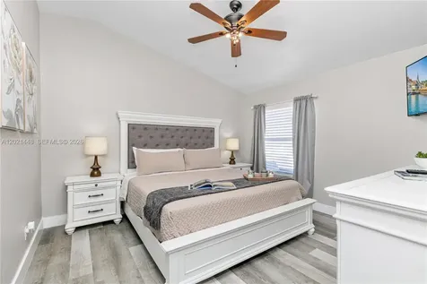 5608 Mandarin Davenport FL 33986