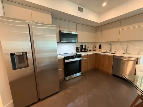 350 S Miami Avenue Miami FL 33130