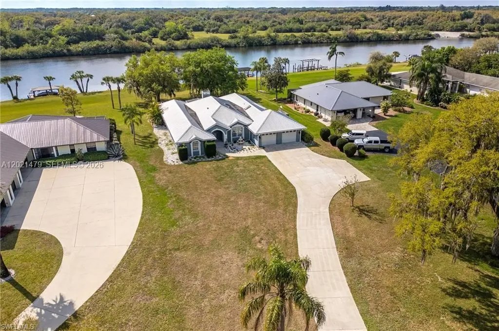 1261 Riverbend Drive Other City - In The State Of Florida FL 33935