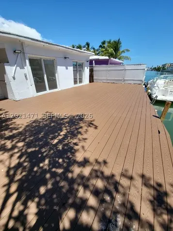 7707 Hawthorne Avenue Miami Beach FL 33141