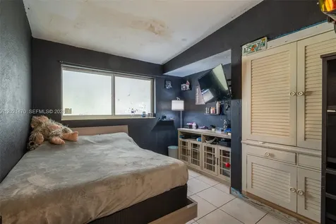 3235 NW 2nd Street Lauderhill FL 33311