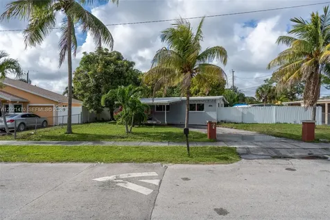 3235 NW 2nd Street Lauderhill FL 33311