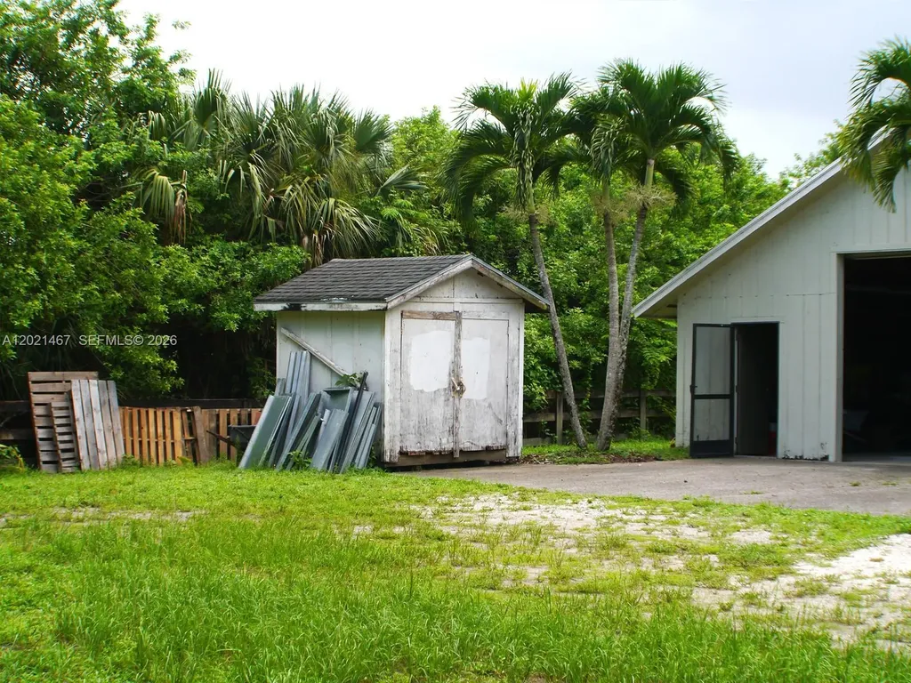 10646 Barn Road Lake Worth FL 33449