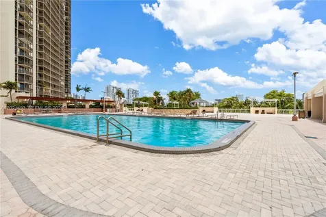 20335 W Country Club Drive Aventura FL 33180