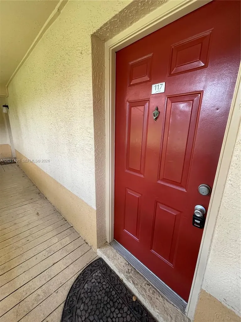 4783 Via Palm Lakes West Palm Beach FL 33417